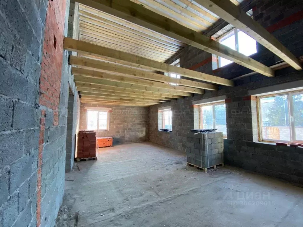 Дом в Татарстан, Лаишевский район, Никольское с/пос, с. Никольское ул. ... - Фото 1