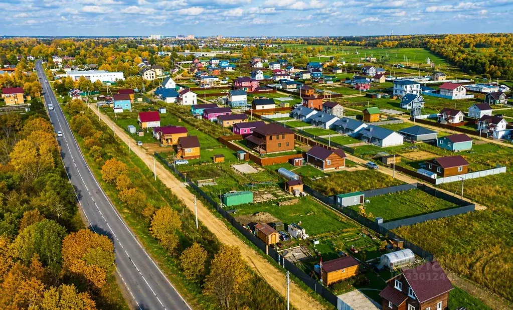 Участок в Ленинградская область, Тосненский район, Никольское ... - Фото 1