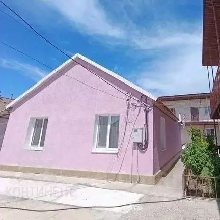 Дом в Крым, Сакский район, с. Штормовое ул. Строительная (100 м) - Фото 1