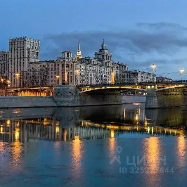 3-к кв. Москва Большая Дорогомиловская ул., 4 (100.0 м) - Фото 0