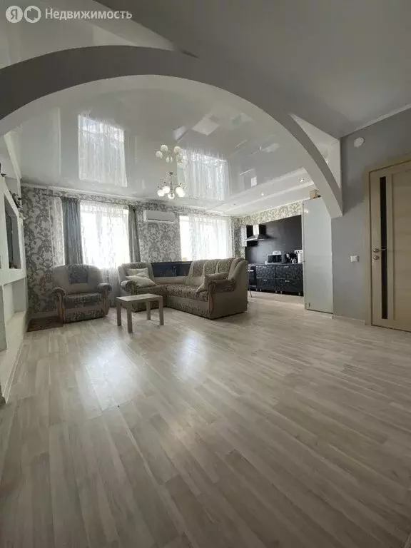3-комнатная квартира: Оренбург, Пролетарская улица, 288/3 (75 м) - Фото 0