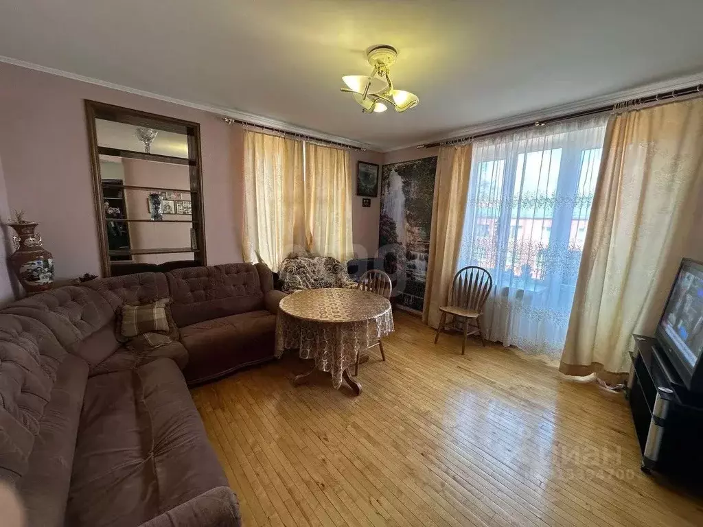 4-к кв. Тульская область, Тула ул. Свободы, 37к3 (89.6 м) - Фото 0