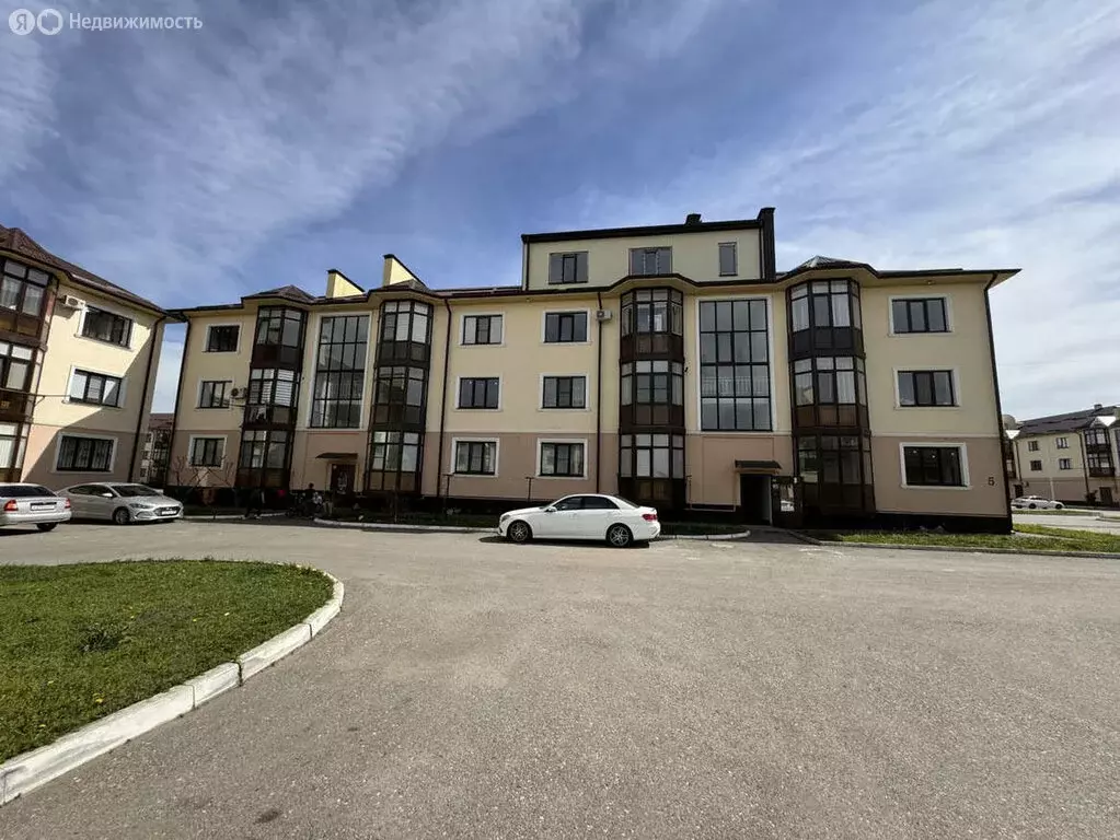 3-комнатная квартира: Чегем, микрорайон Южный, 5 (87.4 м) - Фото 0