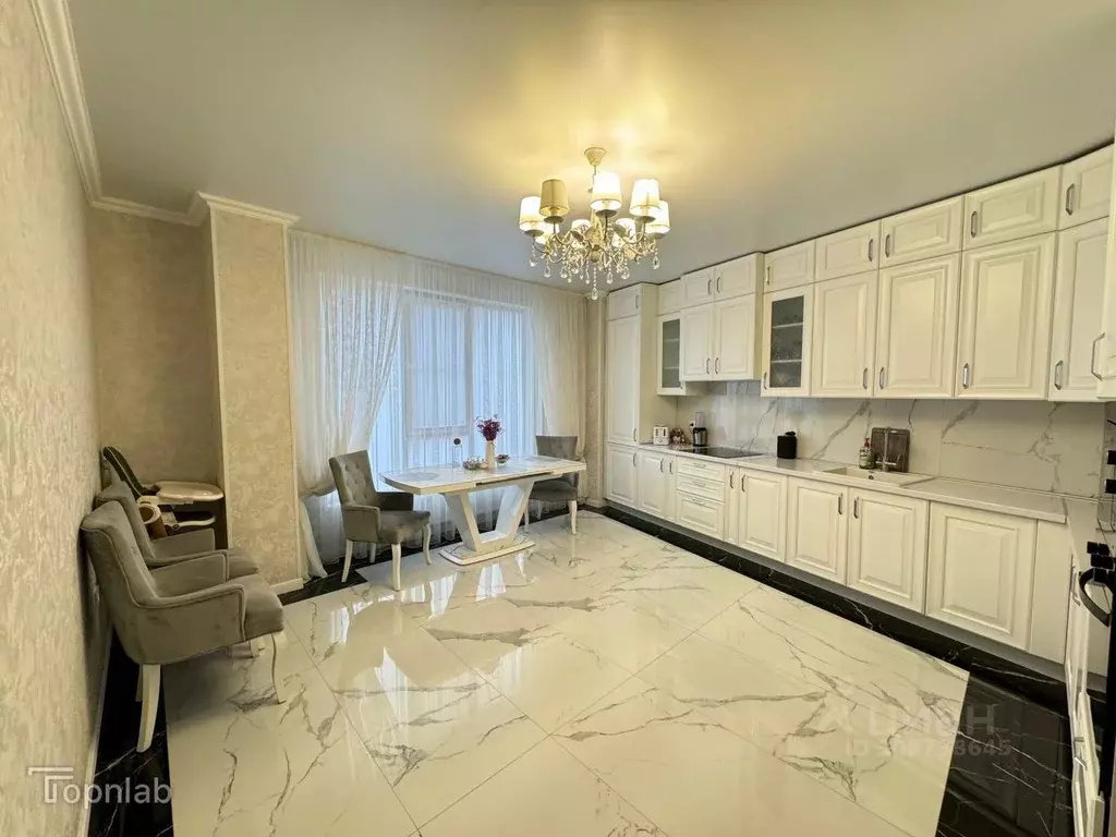 3-к кв. Кабардино-Балкария, Нальчик ул. Тлостанова (120.0 м) - Фото 1