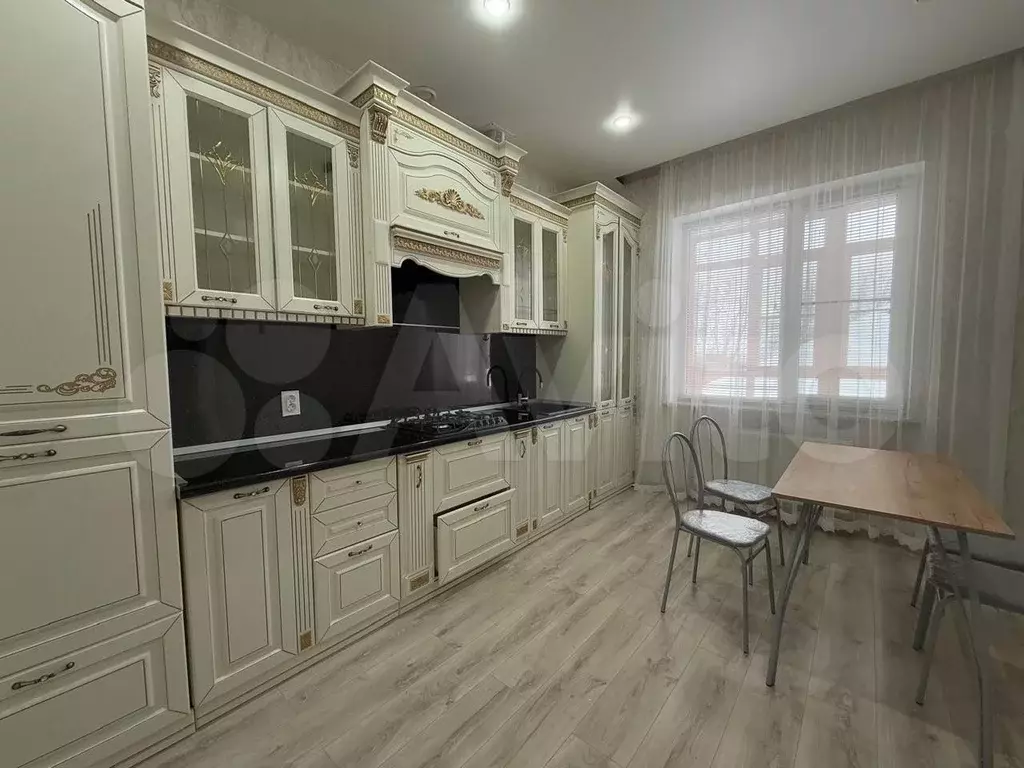 3-к. квартира, 80 м, 2/2 эт. - Фото 0