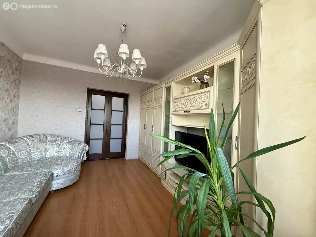 2-комнатная квартира: Иркутск, улица Декабрьских Событий, 107А (59.1 ... - Фото 1