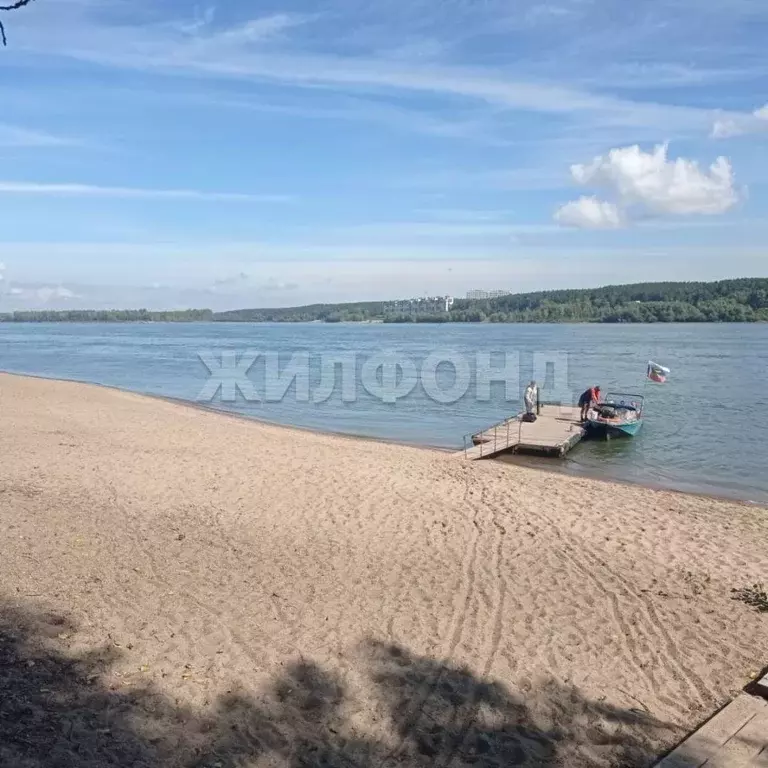 Дом в Новосибирская область, Новосибирский район, Кудряшовский ... - Фото 0