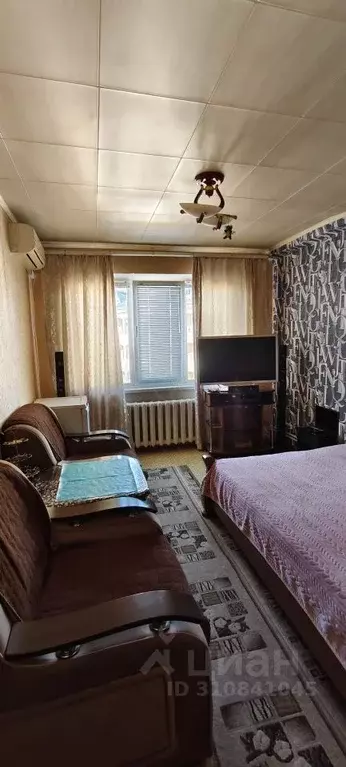 2-к кв. Карачаево-Черкесия, Черкесск ул. Космонавтов, 10 (33.0 м) - Фото 0