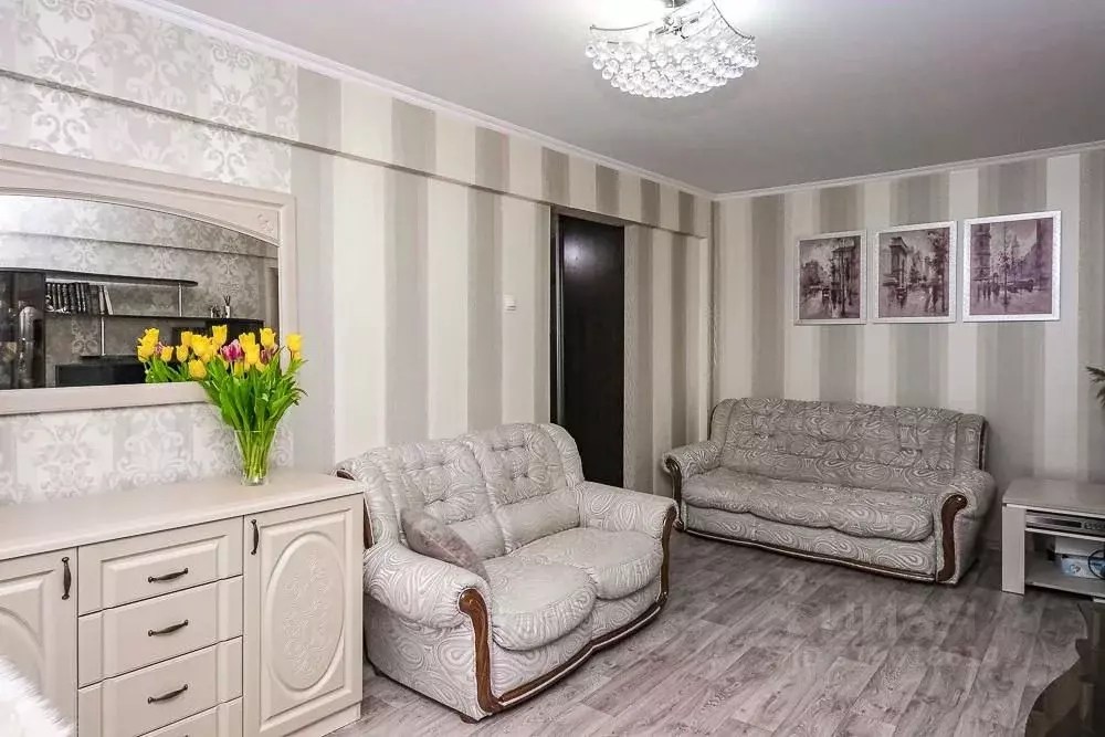 4-к кв. Омская область, Омск ул. Бетховена, 25А (59.4 м) - Фото 1