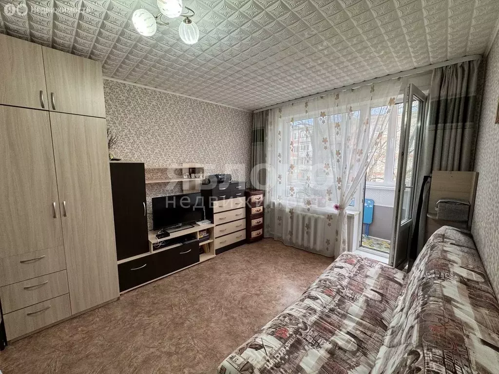 1-комнатная квартира: Березники, улица Челюскинцев, 83 (26 м) - Фото 0