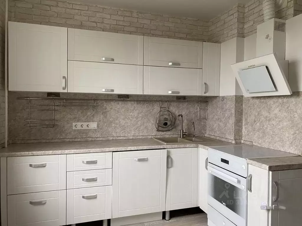 3-к кв. Санкт-Петербург ул. Репищева, 21К1 (70.0 м) - Фото 0