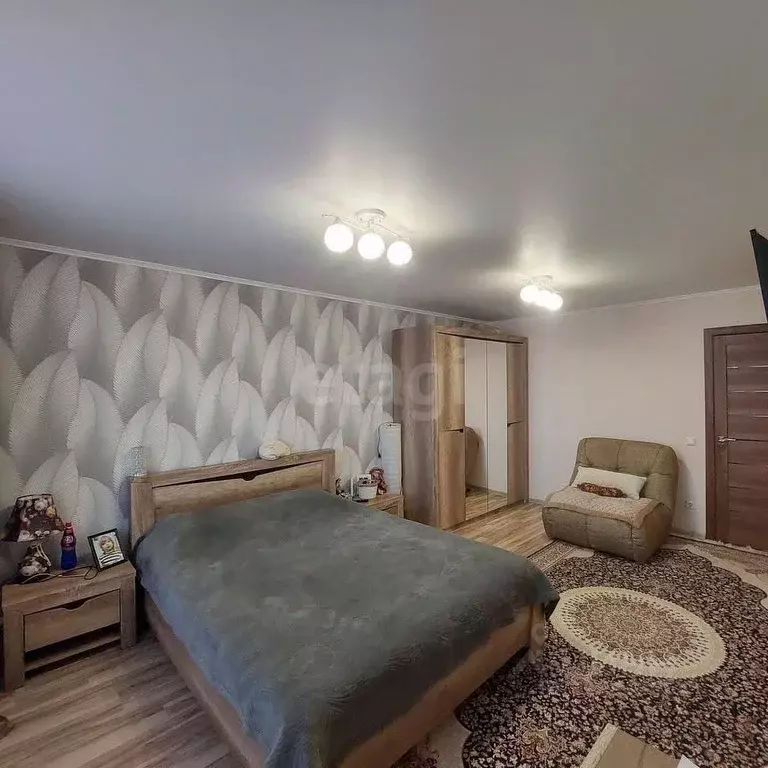 3-к кв. Тюменская область, Тюмень ул. Монтажников, 41 (89.7 м) - Фото 0