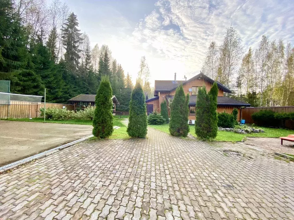 Дом в Ленинградская область, Выборгский район, Рощинское городское ... - Фото 2