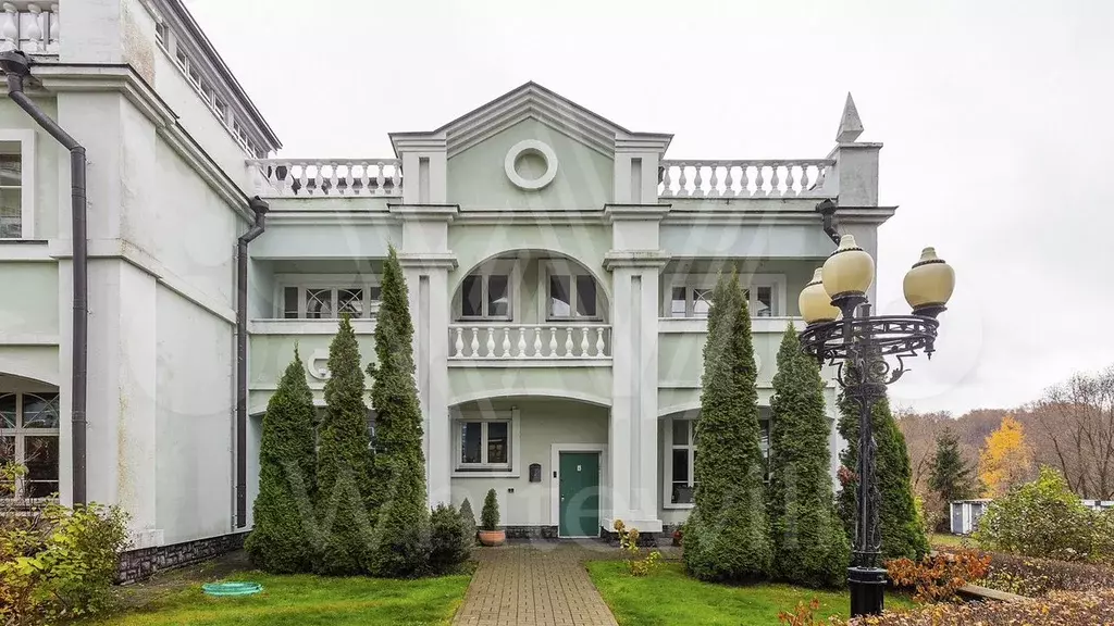 8-к. квартира, 530 м, 1/4 эт. - Фото 1