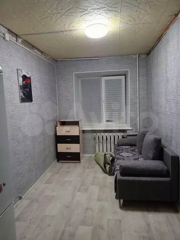 Комната 9,2 м в 1-к., 1/4 эт. - Фото 0