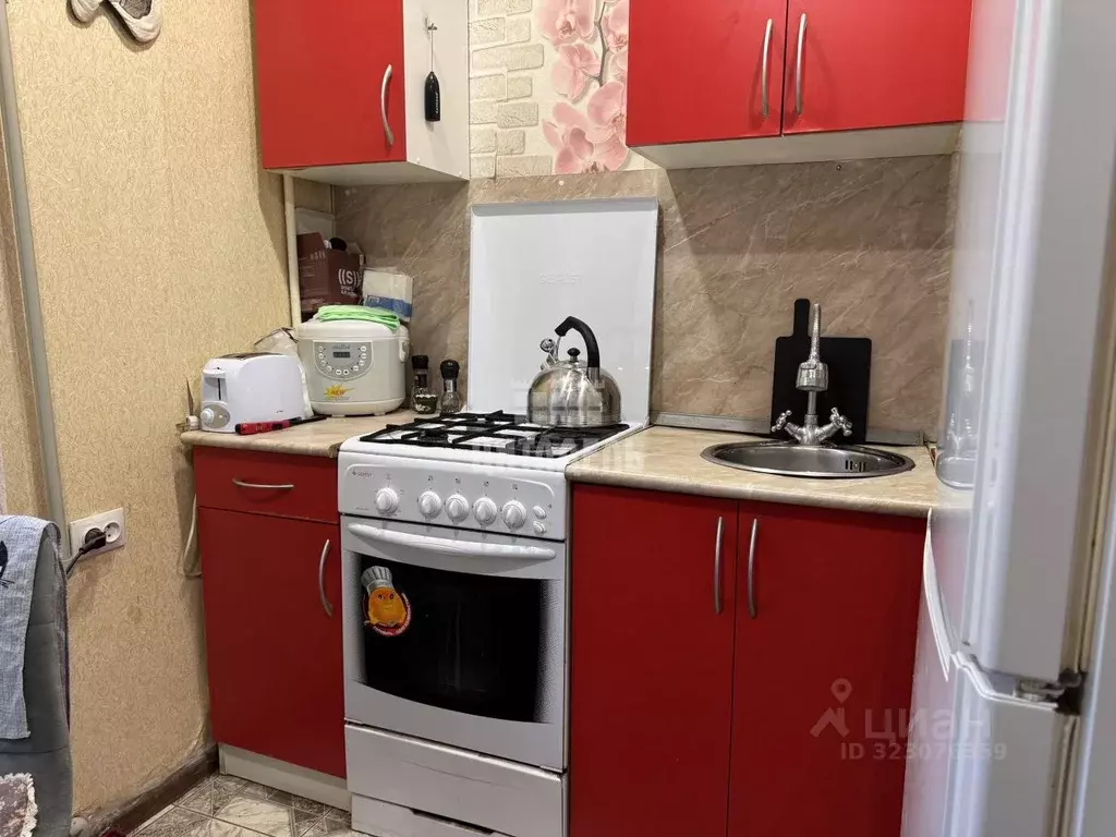 1-к кв. Воронежская область, Воронеж ул. Остужева, 24 (30.0 м) - Фото 0