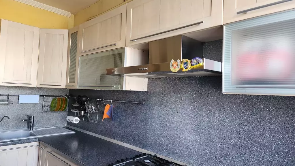 Продаётся 1-к квартира, 50 м - Фото 1