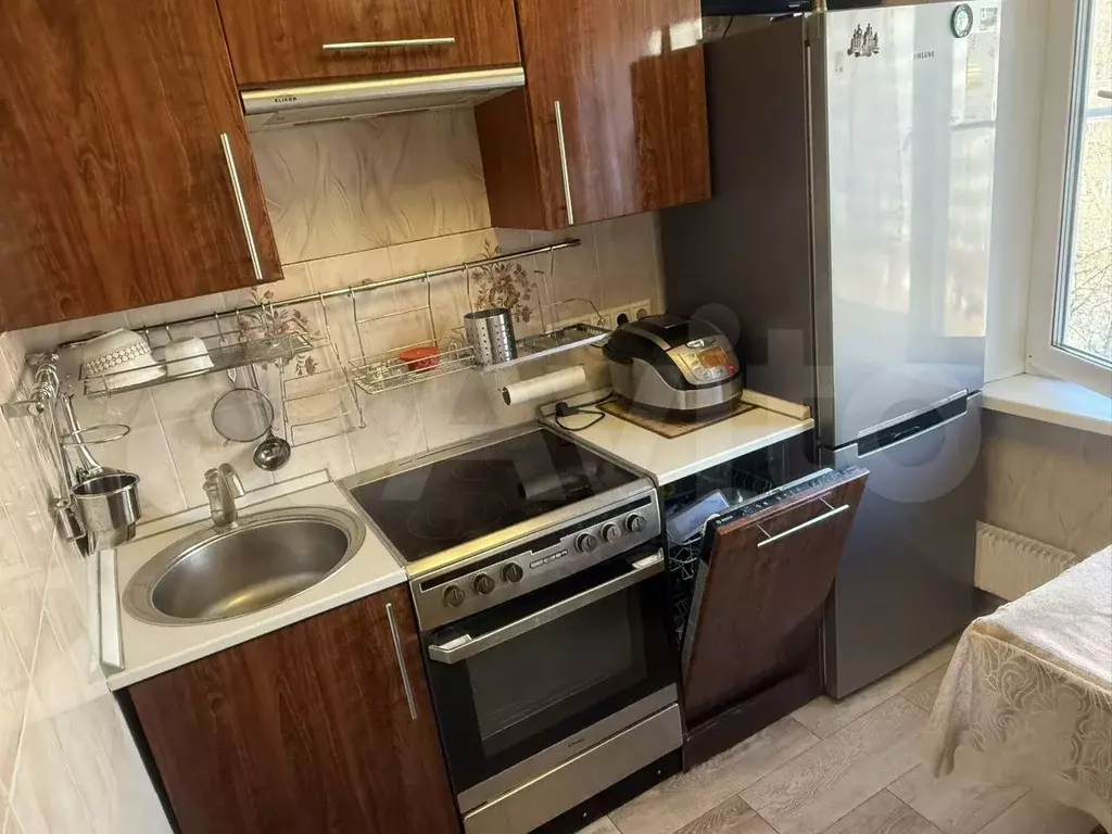 2-к. квартира, 52 м, 6/9 эт. - Фото 1