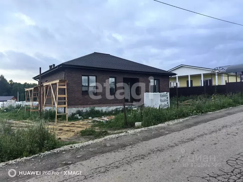 Дом в Тульская область, Тула муниципальное образование, с. Частое ул. ... - Фото 0