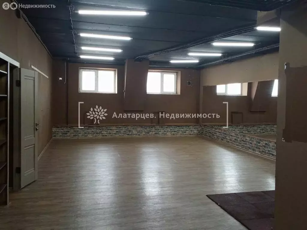 Помещение свободного назначения (100 м) - Фото 0