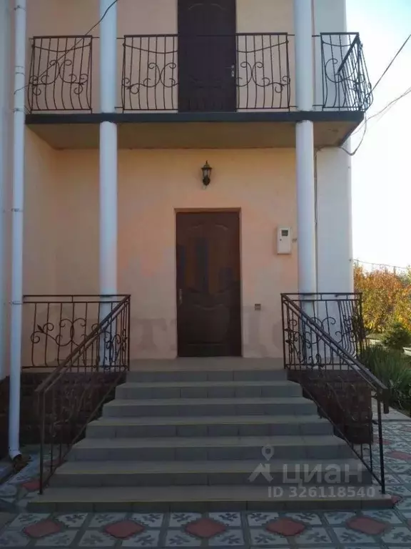 Дом в Крым, Сакский район, с. Орехово ул. Звездная (194 м) - Фото 2