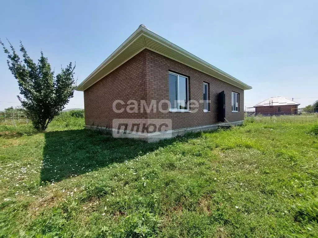 Дом в Краснодарский край, Кореновск ул. Розы Люксембург, 80 (124 м) - Фото 2