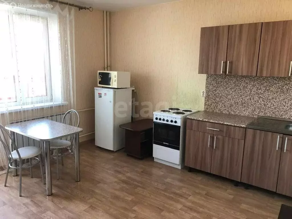 Квартира-студия: Челябинск, улица Александра Шмакова, 27 (24 м) - Фото 0