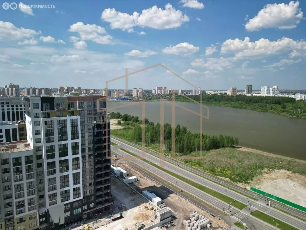 2-комнатная квартира: Тюмень, улица Разведчика Кузнецова, 16 (64.6 м) - Фото 1