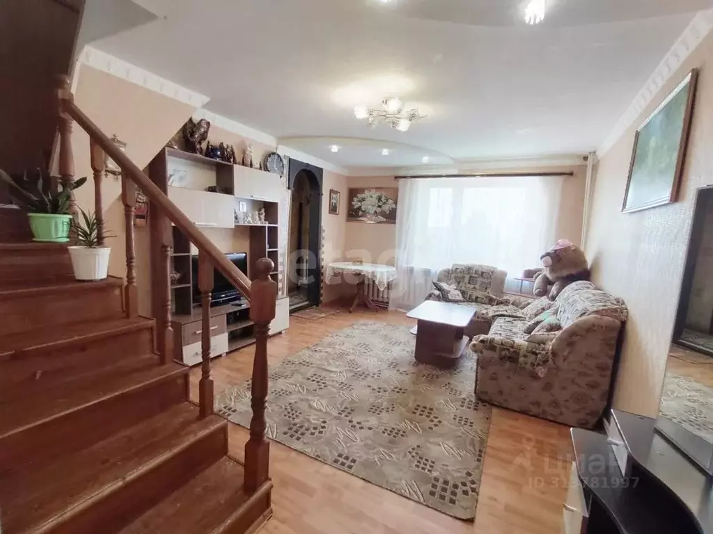 Дом в Калужская область, Дзержинский район, Никольское с/пос, д. ... - Фото 1