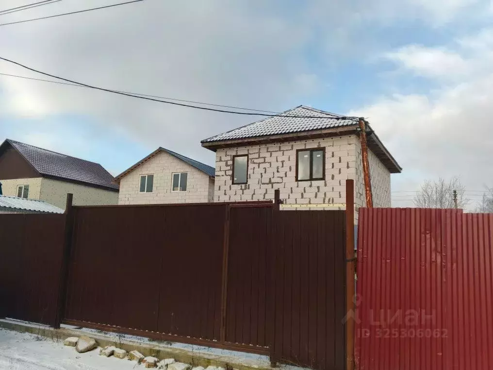 Дом в Калужская область, Жуковский муниципальный округ, Белоусово ... - Фото 2