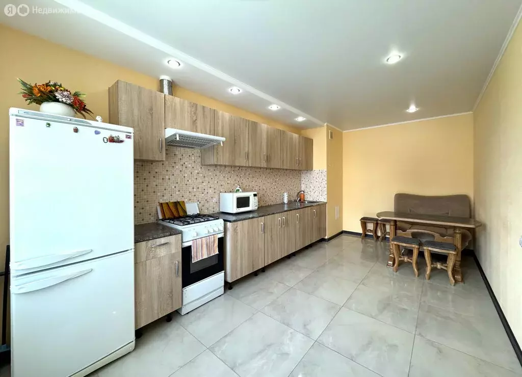 2-комнатная квартира: Саратов, Огородная улица, 97/99 (69 м) - Фото 0