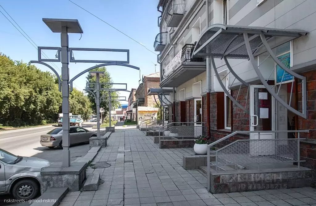 Торговая площадь в Новосибирская область, Новосибирск ул. Есенина, 5 ... - Фото 0