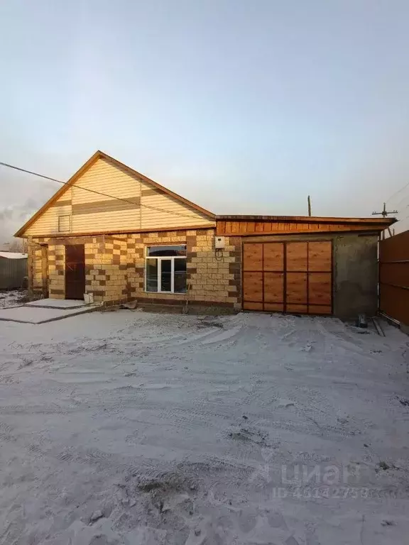 Дом в Тыва, Кызыл Колхозная ул. (110 м) - Фото 0