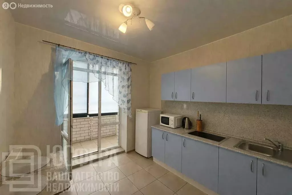 1-комнатная квартира: Волгоград, проспект Маршала Жукова, 110к1 (40.7 ... - Фото 1