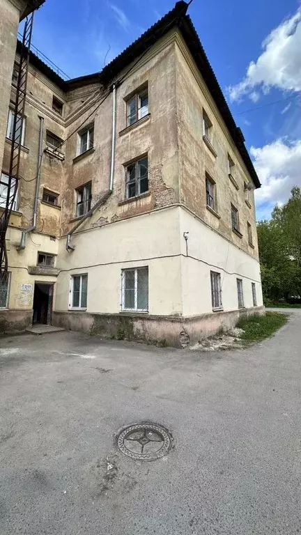 Комната 17 м в 4-к., 2/3 эт. - Фото 0