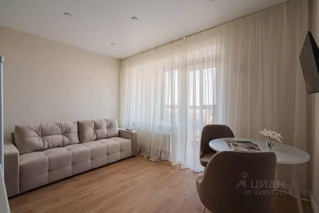 Студия Свердловская область, Екатеринбург ул. Печатников, 3 (24.0 м) - Фото 1