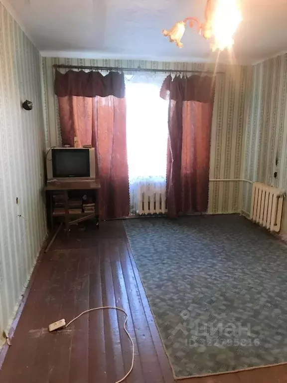 Комната Новгородская область, Великий Новгород Лужская ул., 19 (19.0 ... - Фото 1