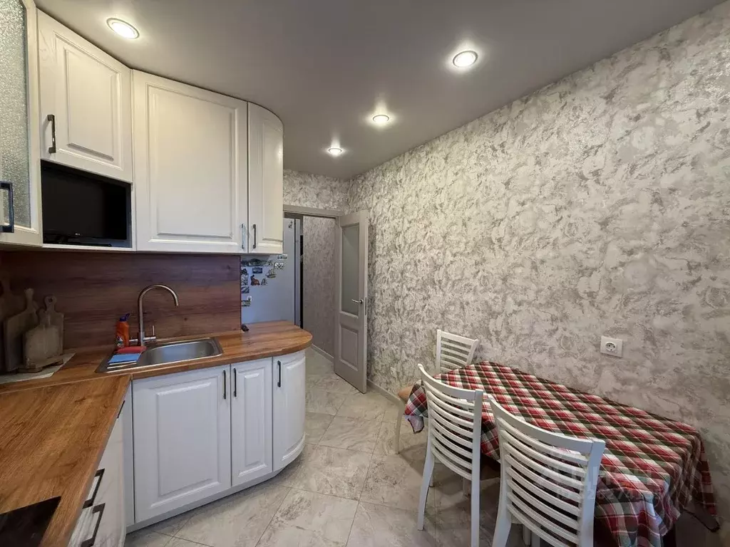 2-к кв. Санкт-Петербург пос. Парголово, ул. Тихоокеанская, 1к2 (55.0 ... - Фото 2