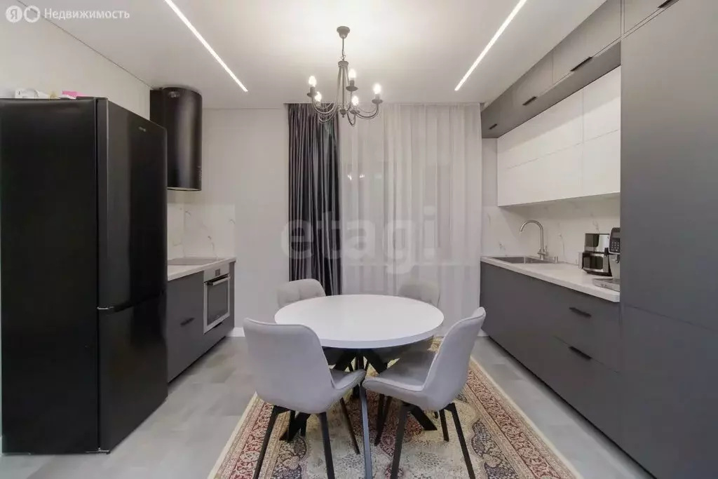 3-комнатная квартира: Тюмень, Широтная улица, 181 (94.1 м) - Фото 1