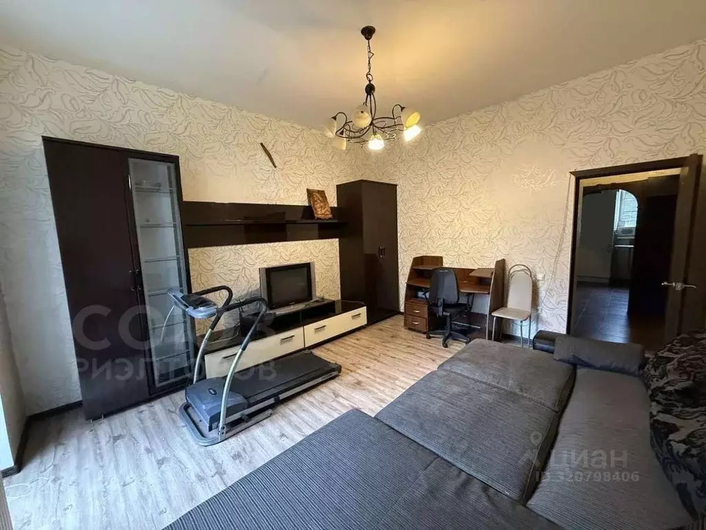 2-к кв. Волгоградская область, Волгоград ул. Огарева, 7 (55.0 м) - Фото 0