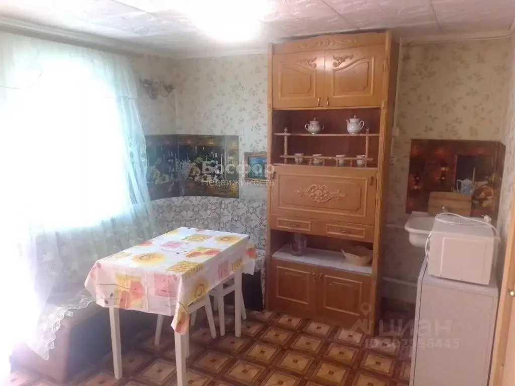 2-к кв. Крым, Феодосия ул. Листовничей, 30 (70.0 м) - Фото 0