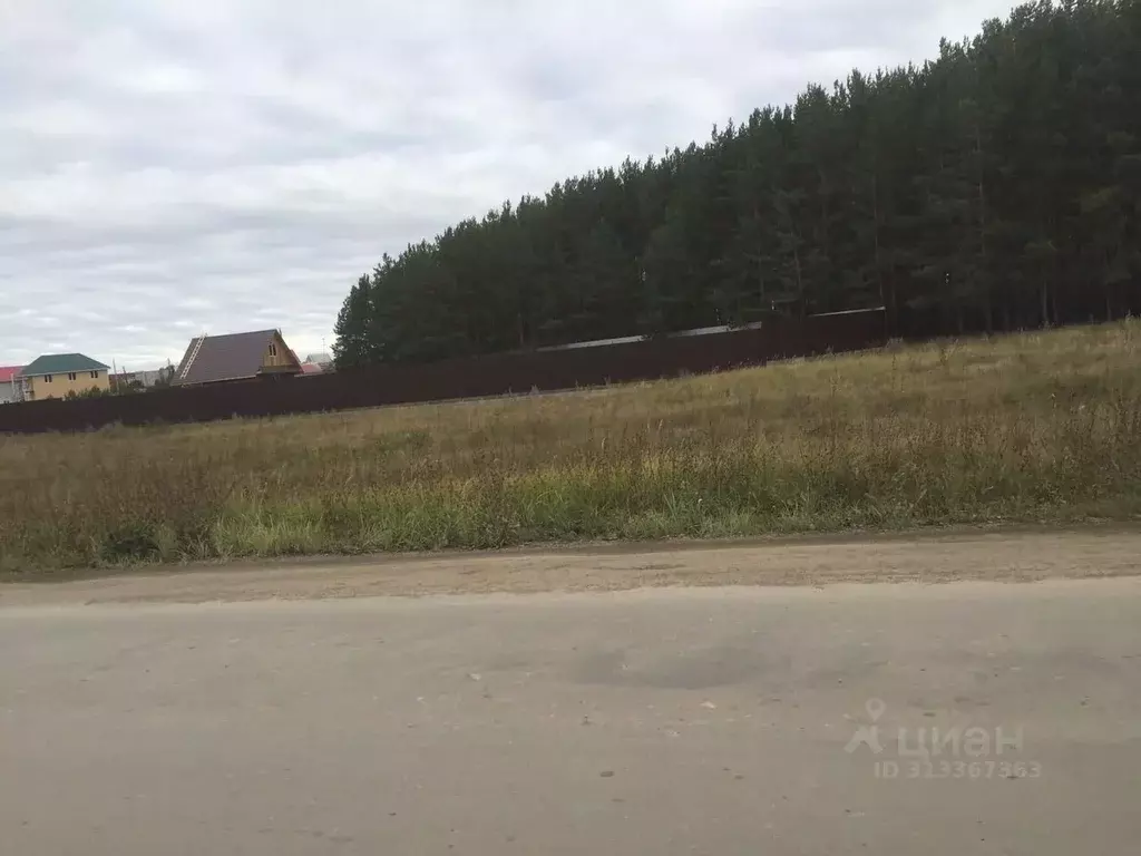 Участок в Свердловская область, Каменск-Уральский городской округ, д. ... - Фото 0