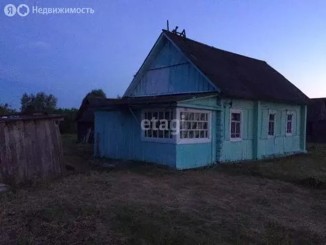 Дом в Брянская область, Навлинское городское поселение, село ... - Фото 0