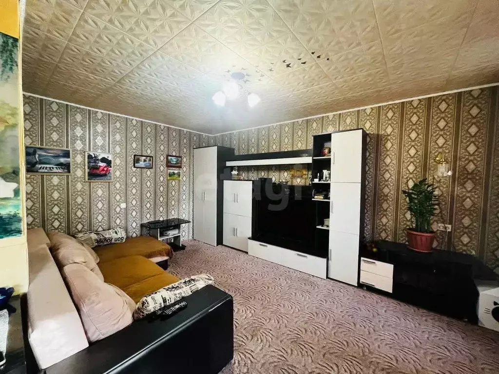 3-к кв. Ростовская область, Батайск ул. Воровского, 17 (59.2 м) - Фото 0