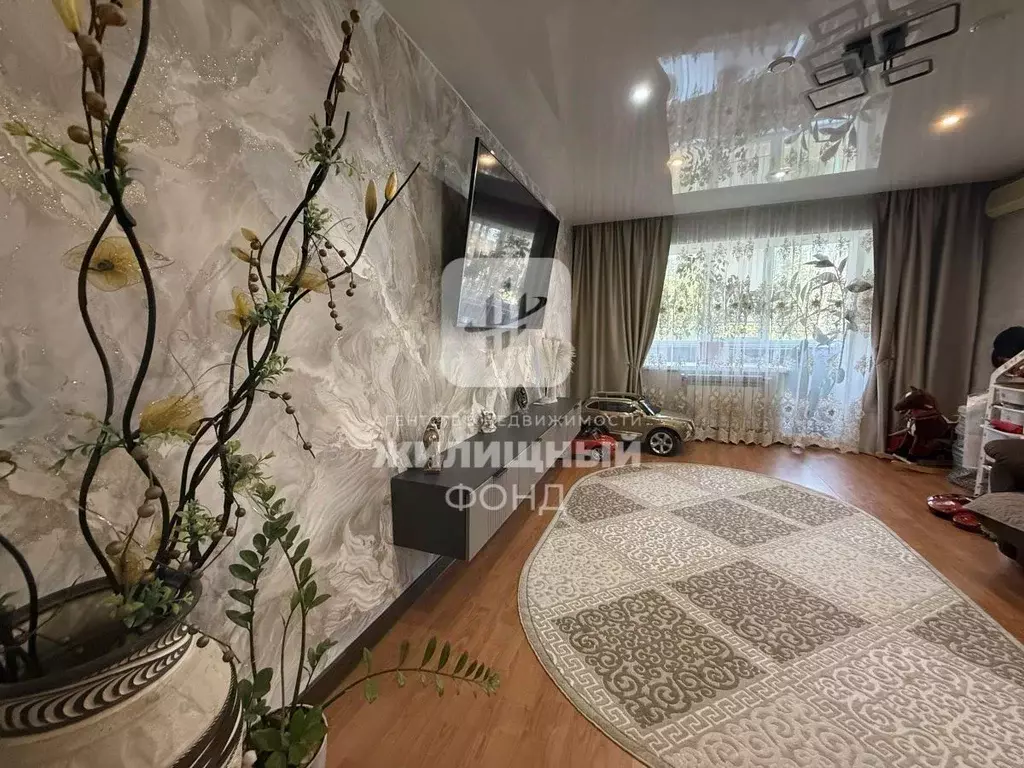 2-к кв. Саратовская область, Энгельс ул. Тельмана, 144 (67.07 м) - Фото 2