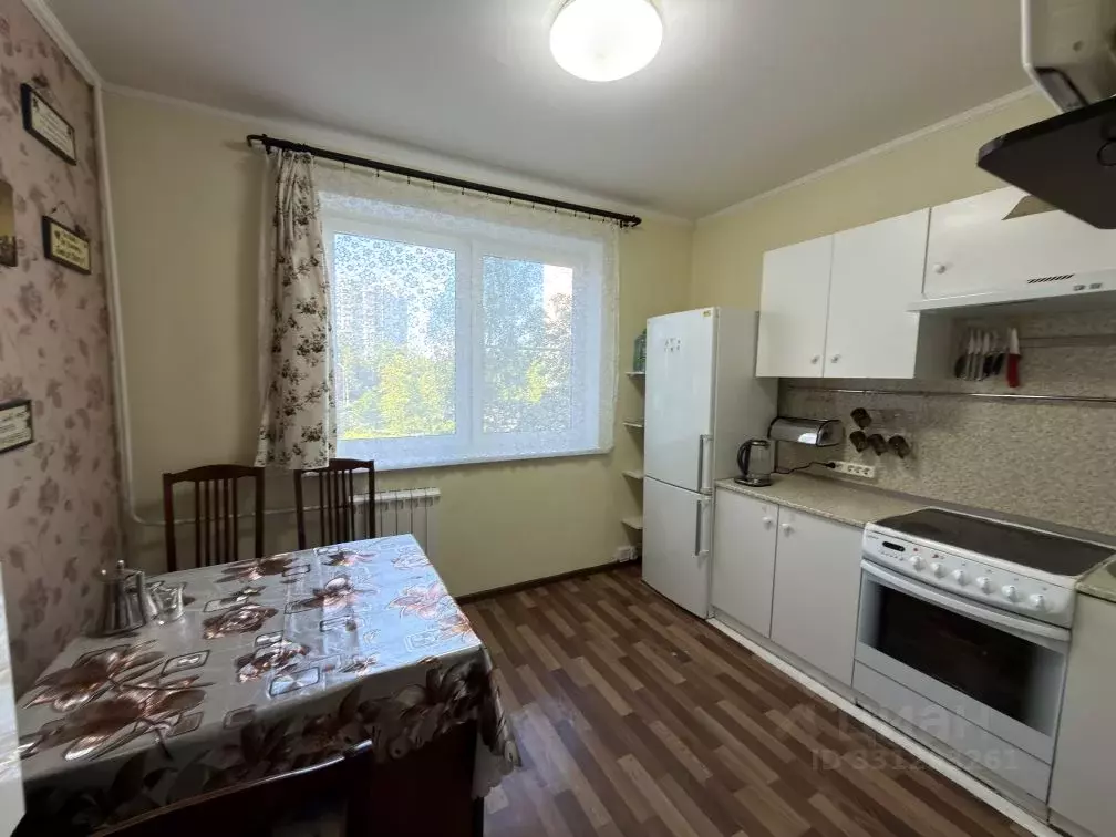 3-к кв. Москва Рублевское ш., 44К1 (70.8 м) - Фото 1