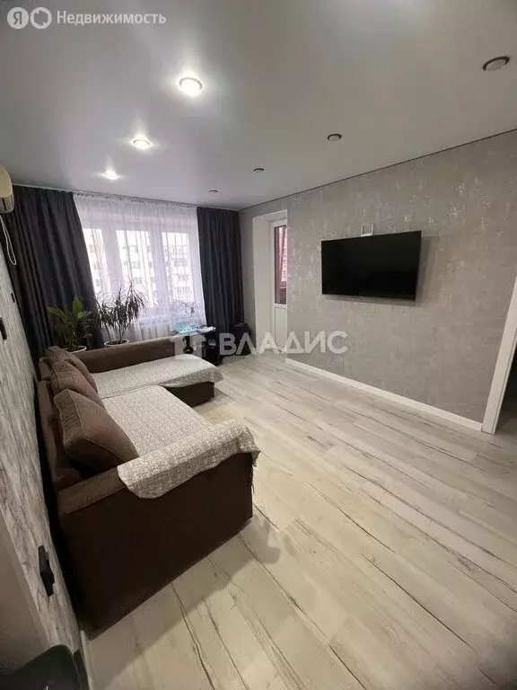 3-комнатная квартира: Волгоград, улица Маршала Ерёменко, 120 (55.1 м) - Фото 1