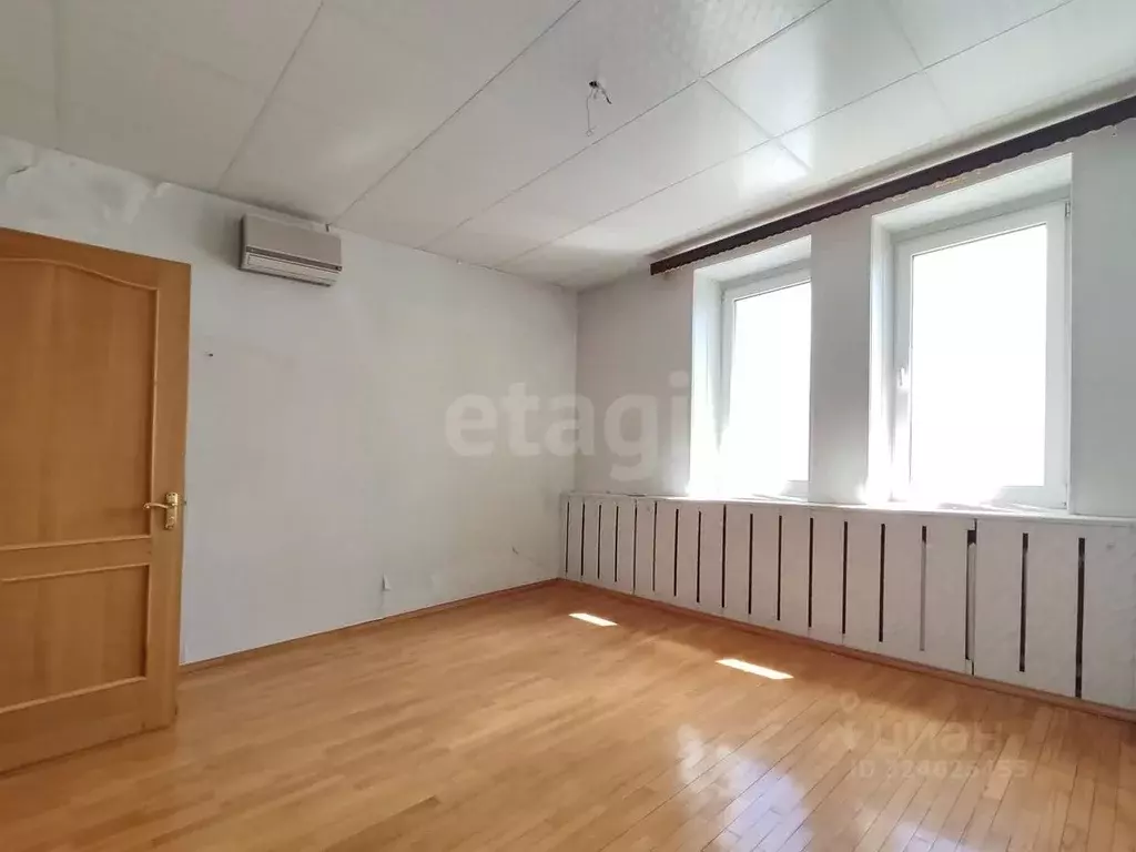 2-к кв. Саратовская область, Саратов Валовая ул., 15 (78.4 м) - Фото 0