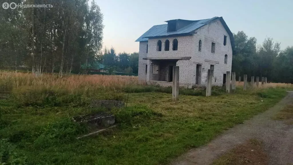 Дом в Озерки, 2-я Рабочая улица, 2 (150 м) - Фото 1