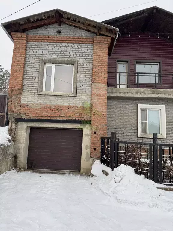 Дом в Бурятия, Улан-Удэ ул. Крамского (164 м) - Фото 2